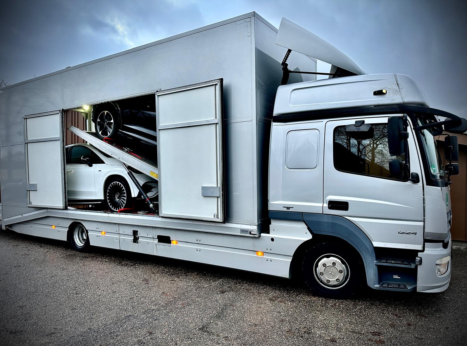 Abiler A/S transportlastbil i aktion